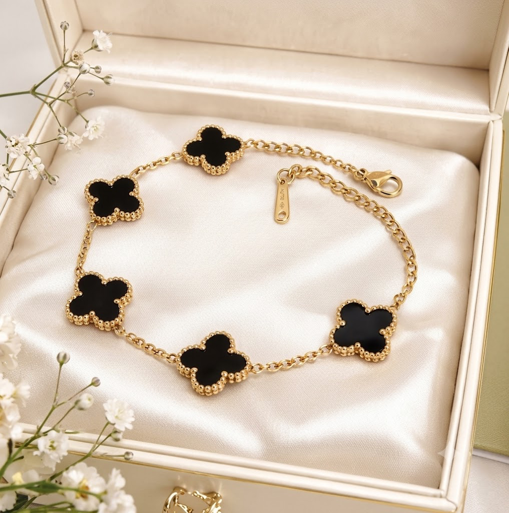 Viral Black Bracelet | Gold Plated Black Anti Tarnish Clover Bracelet
