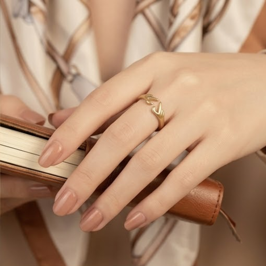 Dainty Entwined Heart Wrap Ring