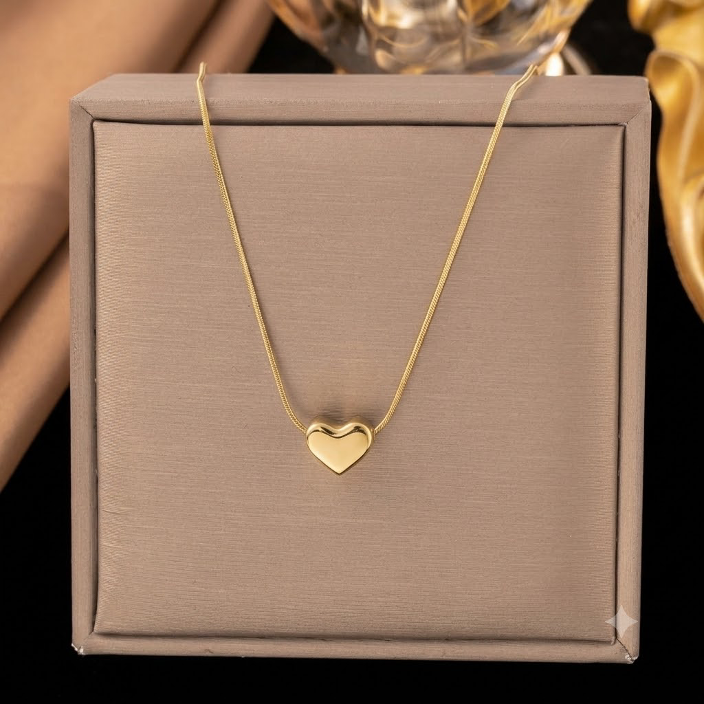 Elegant Heart Pendant Necklace – Minimalist Gold-Tone Jewelry
