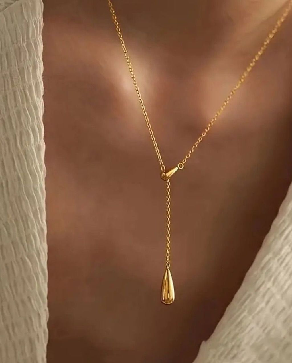 Teardrop Necklace